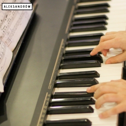 Nauka gry na pianinie - WCK Aleksandrów